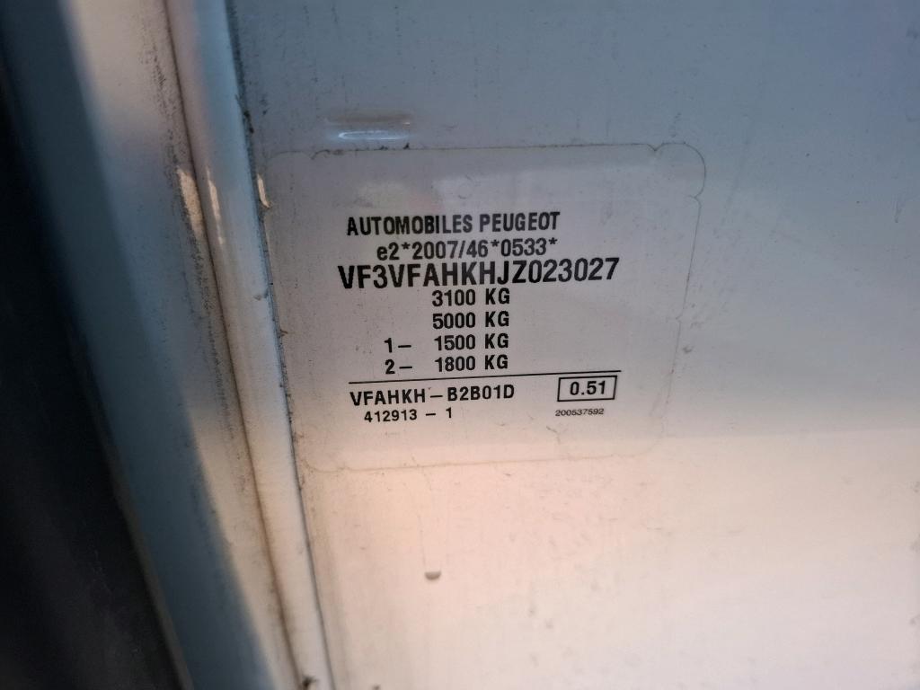 Peugeot EXPERT FGN TOLE STANDARD 2.0  BLUEHDI 120 S&S BVM6 PREMIUM 2018