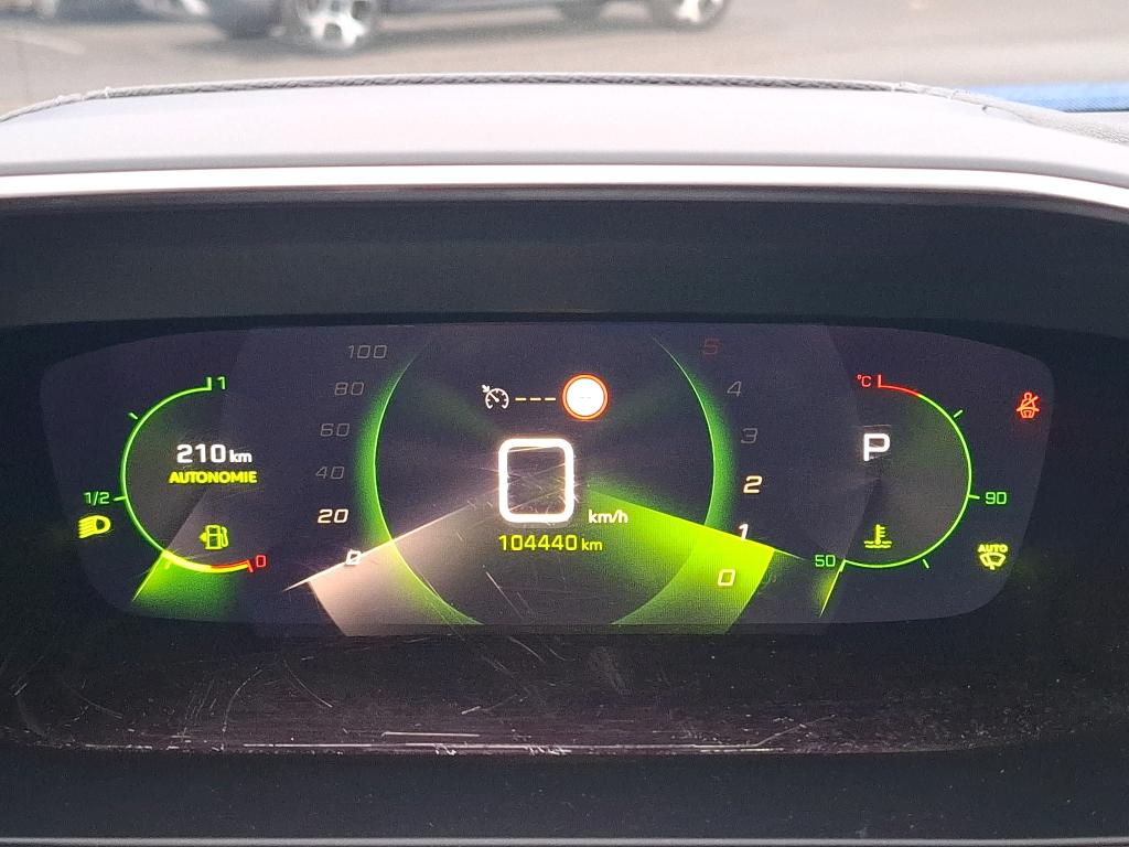 Peugeot 2008 BlueHDi 130 S&S EAT8 GT 2021