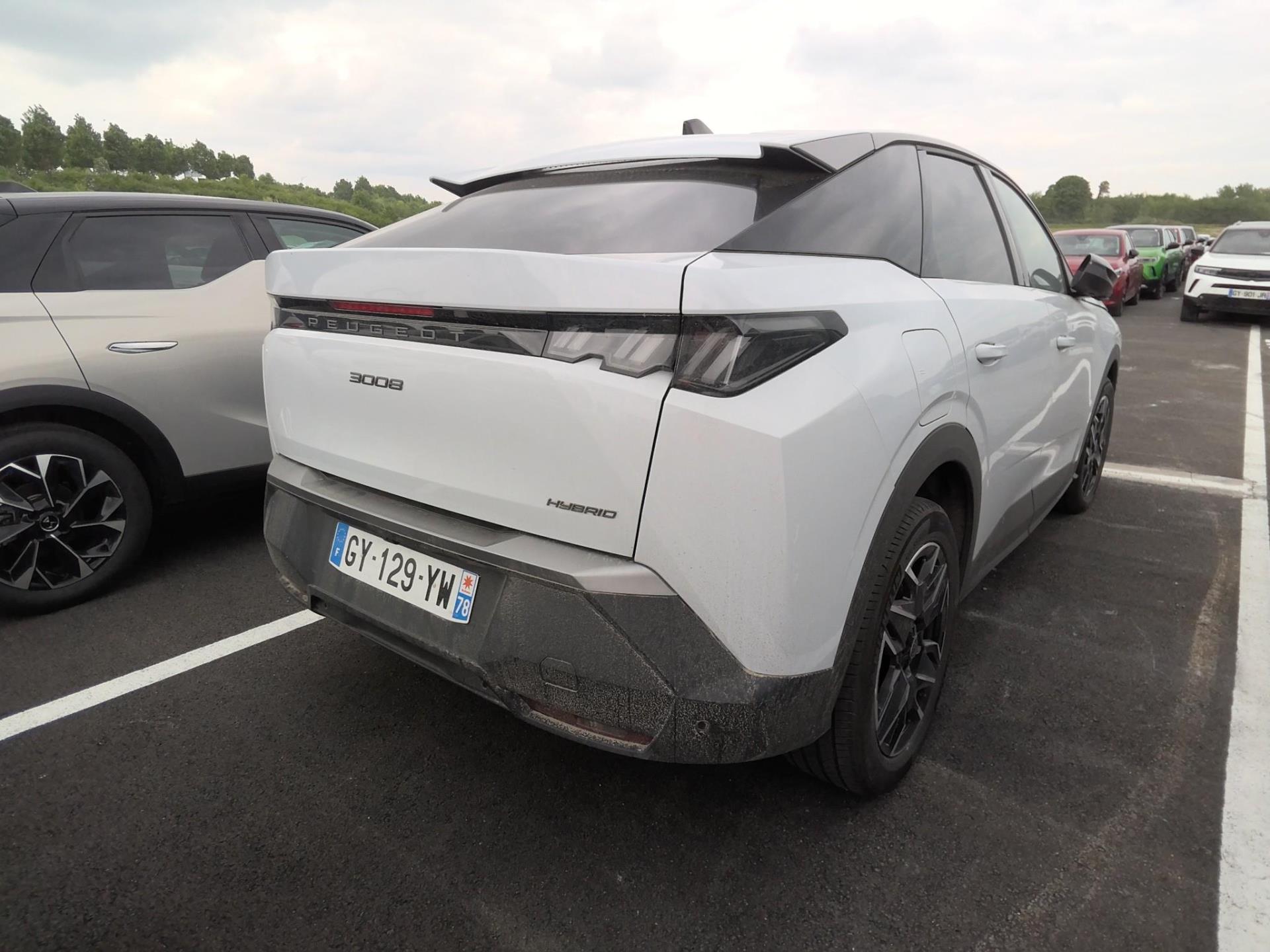 Peugeot 3008 Hybrid 136 e-DCS6 Allure 2024