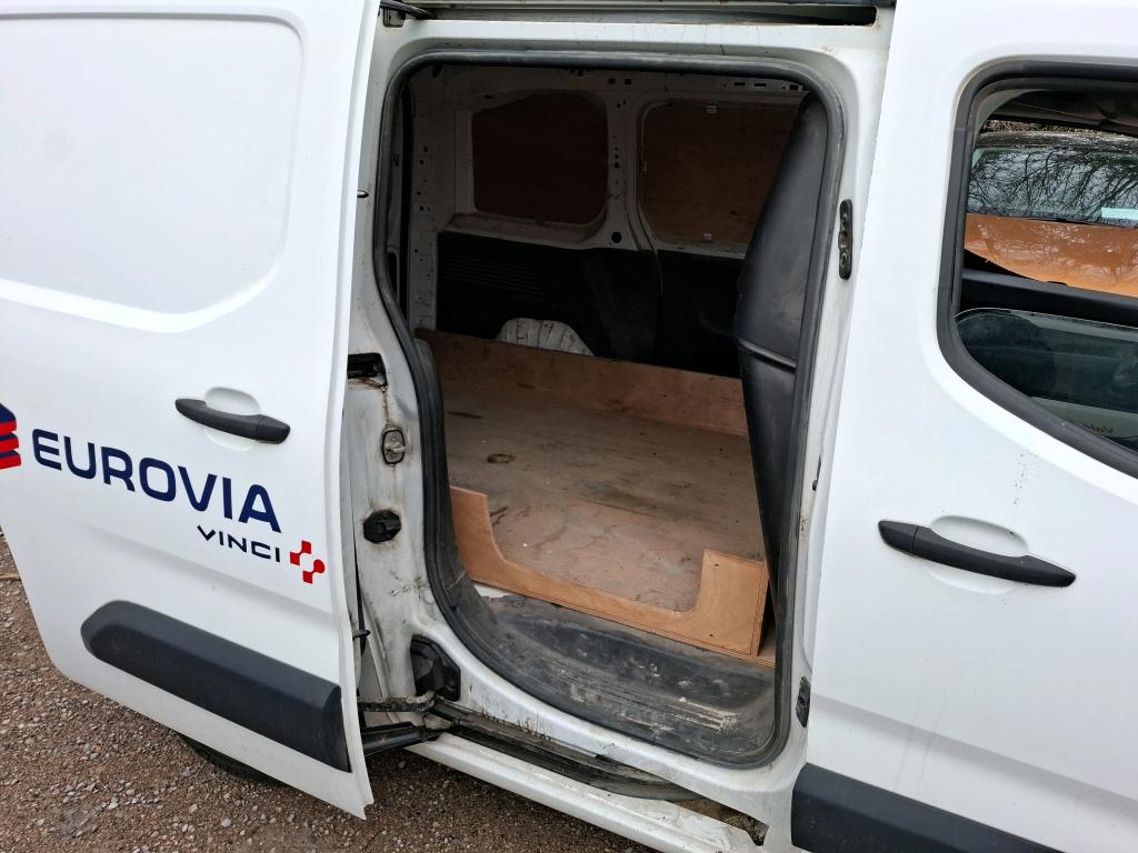 Peugeot PARTNER FOURGON STANDARD 650 KG BLUEHDI 100 S&S BVM5 PREMIUM 2020