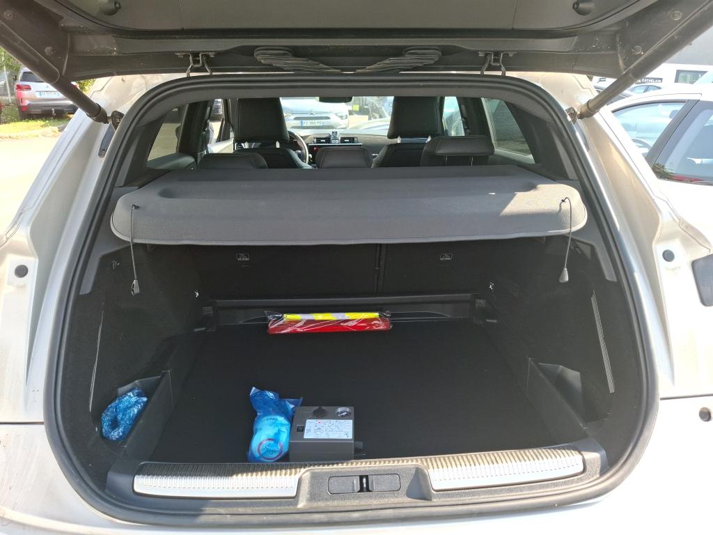 DS DS7 Crossback BlueHDi 130 EAT8 Performance Line+ 2022