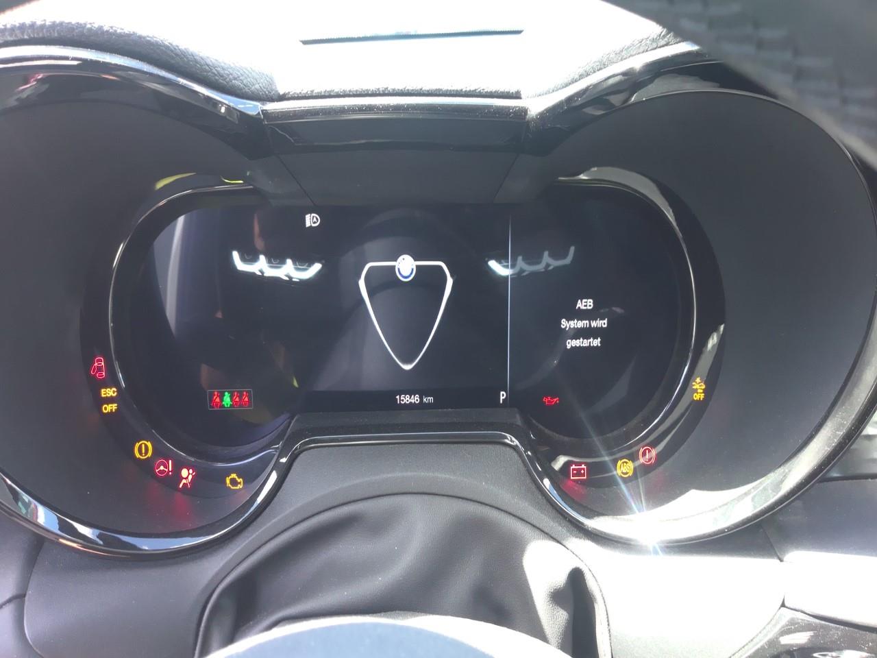 Foto Alfa Romeo Tonale 6