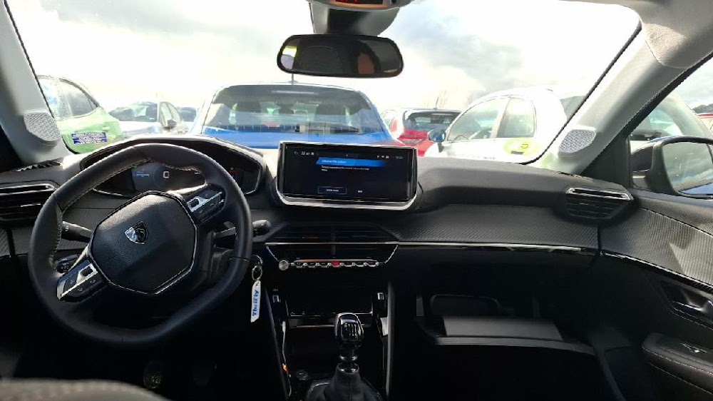 Foto Peugeot 208 10