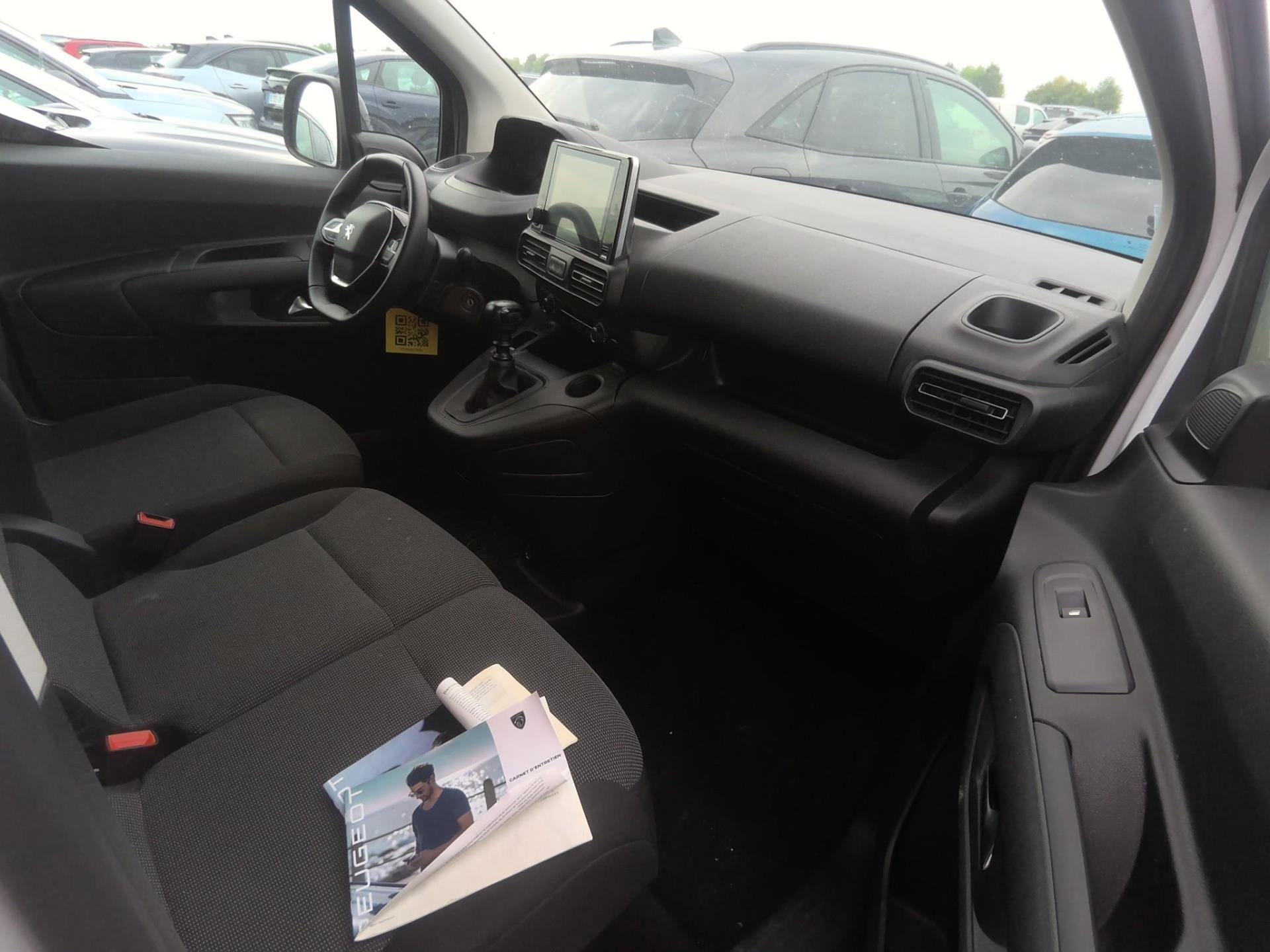 Peugeot PARTNER FOURGON M 650 KG BLUEHDI 100 S&S BVM6  2024