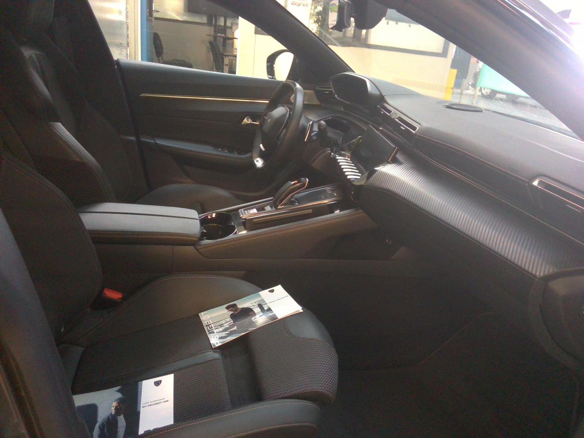 Peugeot 508 Hybrid 225 e-EAT8 GT 2022
