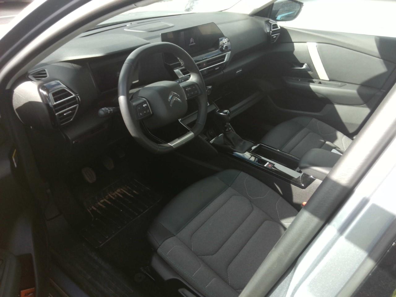 Foto Citroën C4 X 6