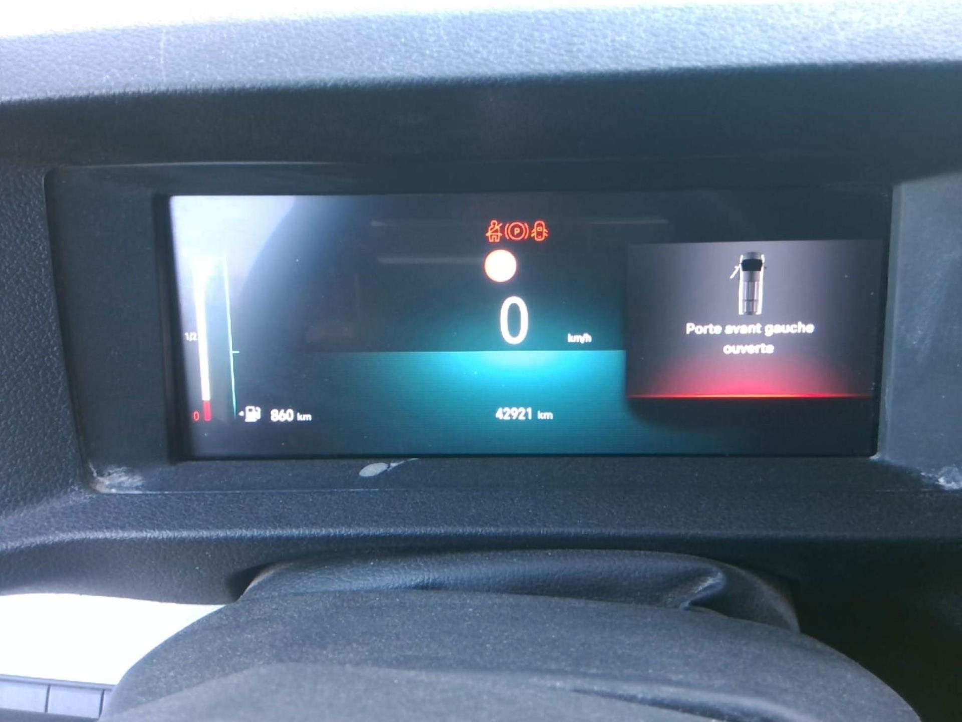 Opel VIVARO FGN TAILLE M BLUEHDI 145 BVM6 2024