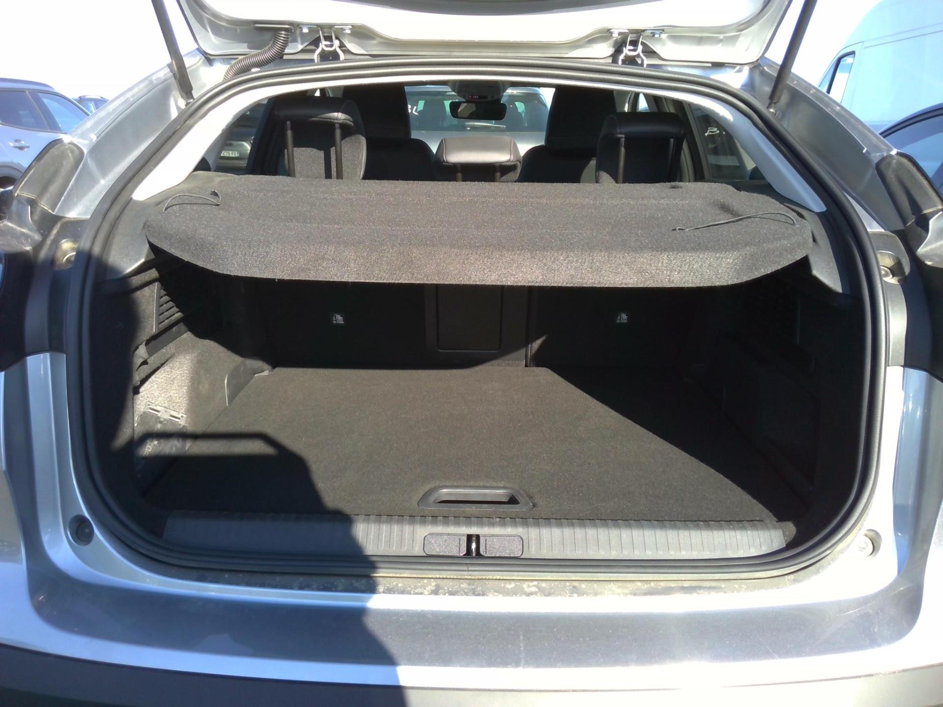 Citroen C4 PureTech 130 S&S EAT8 Shine Pack 2023