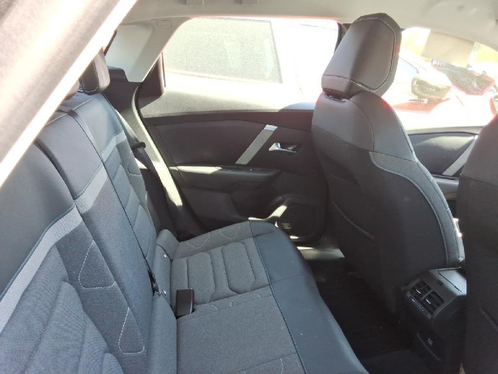 Foto Citroën C4 X 12