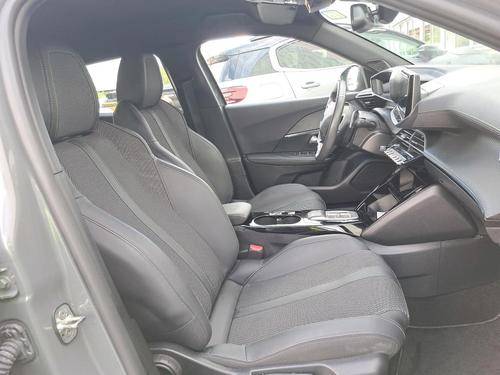 Peugeot 2008 Hybrid 145 ch e-DCS6 GT 2025