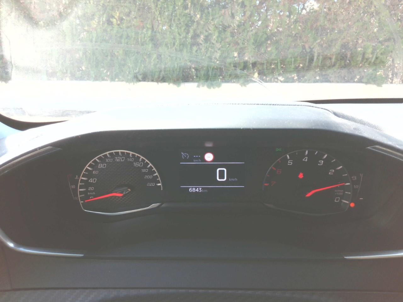 Foto Peugeot 208 5