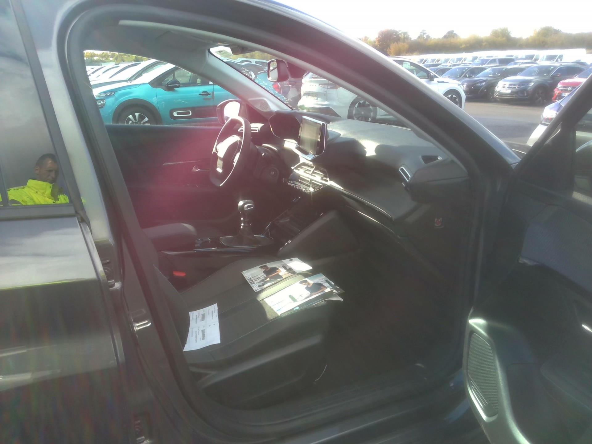 Peugeot 208 PureTech 100 S&S BVM6 Allure 2023