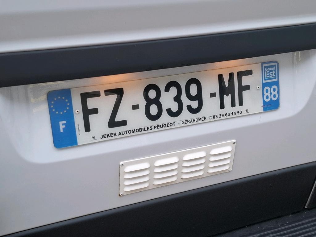 Peugeot BOXER TOLE 330 L1H1 BLUEHDI 120 S&S ASPHALT 2021