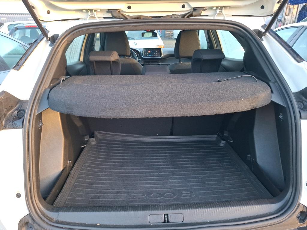 Peugeot 2008 PureTech 130 S&S BVM6 Active Pack 2022