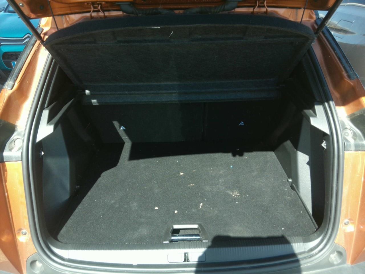 Foto Peugeot 2008 9