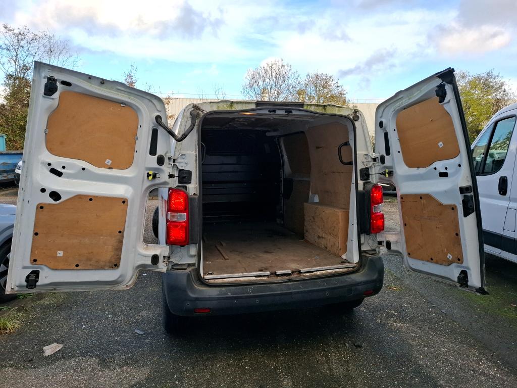 Peugeot EXPERT FGN TOLE STANDARD 2.0  BLUEHDI 120 S&S BVM6 PREMIUM 2018