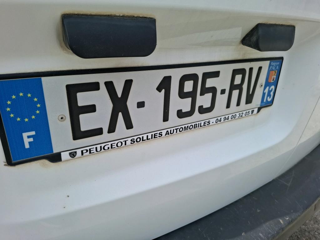 Peugeot EXPERT FGN TOLE STANDARD 2.0  BLUEHDI 120 S&S BVM6 PREMIUM 2018
