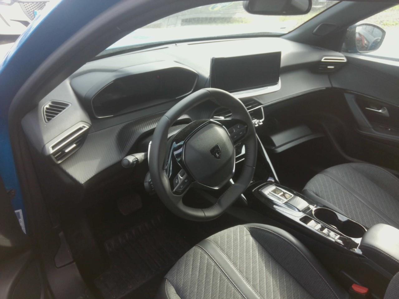 Foto Peugeot 2008 11