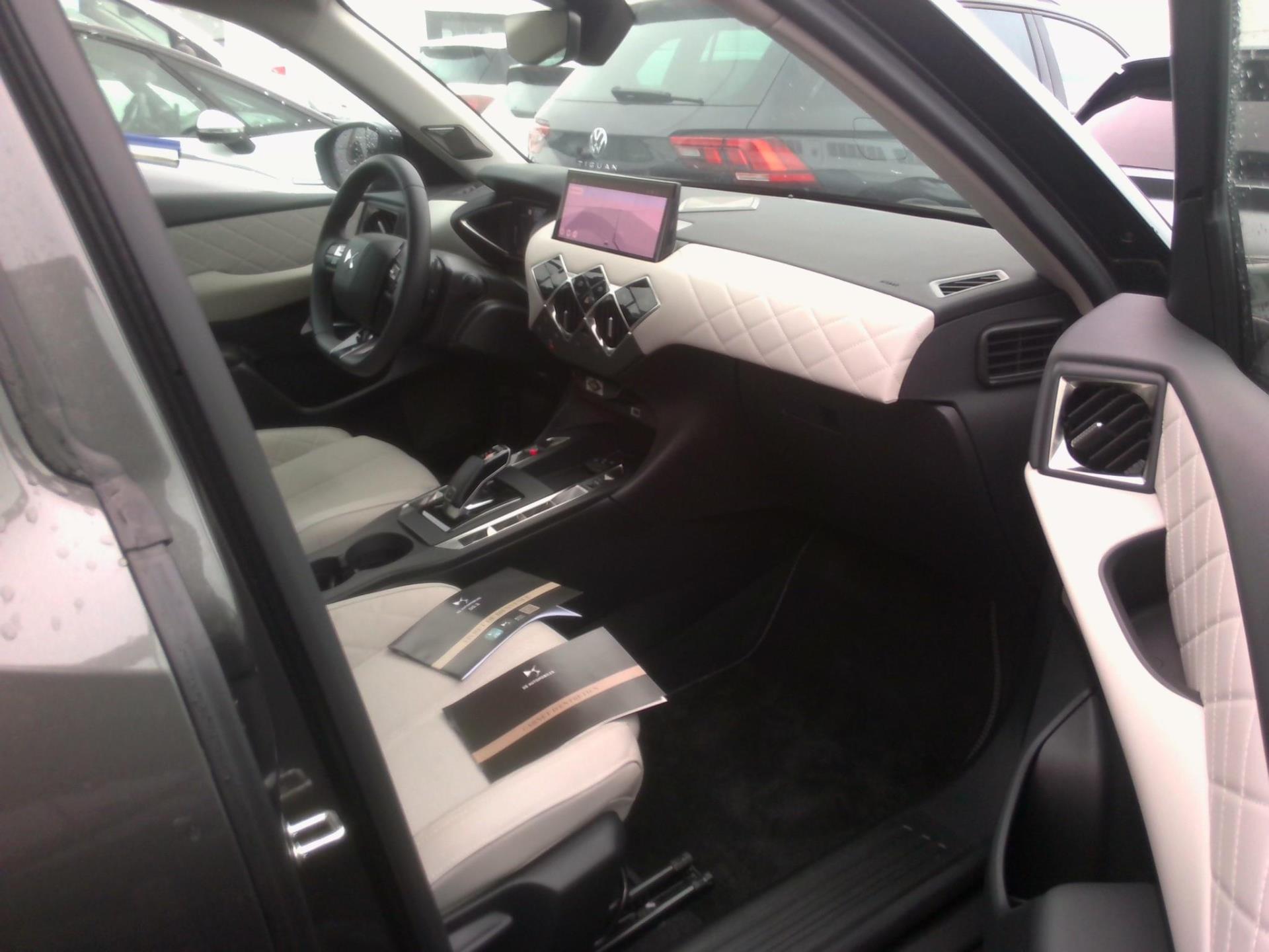 DS DS3 Crossback PureTech 130 EAT8 Rivoli 2023