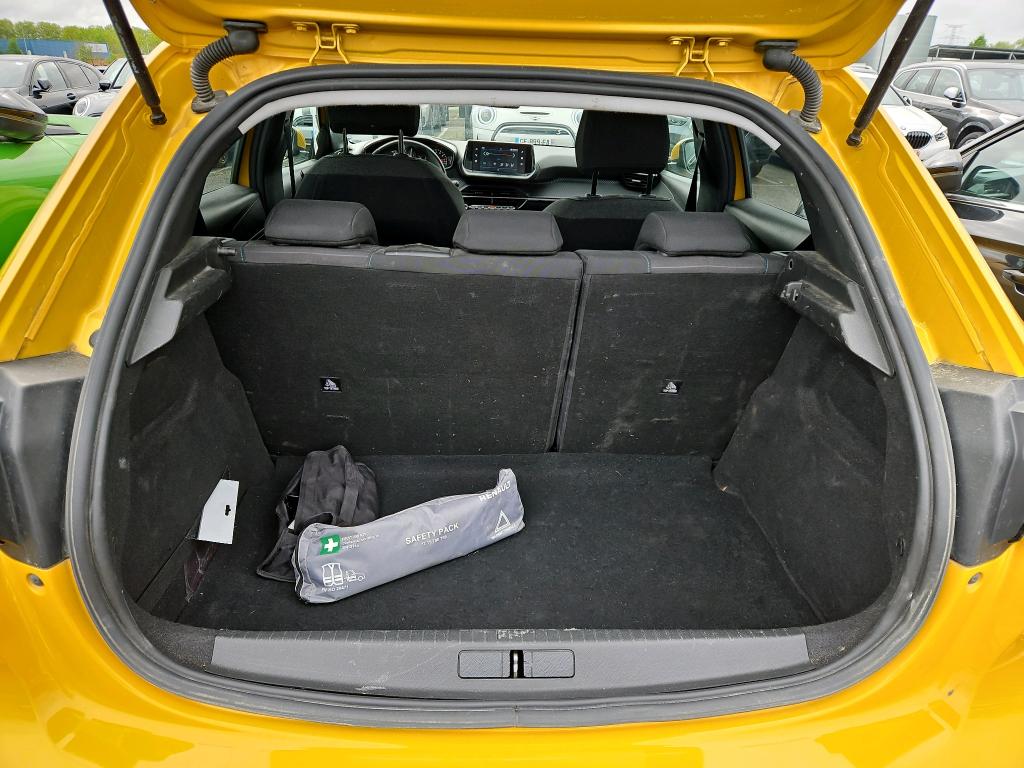 Peugeot 208 BlueHDi 100 S&S BVM6 Style 2021