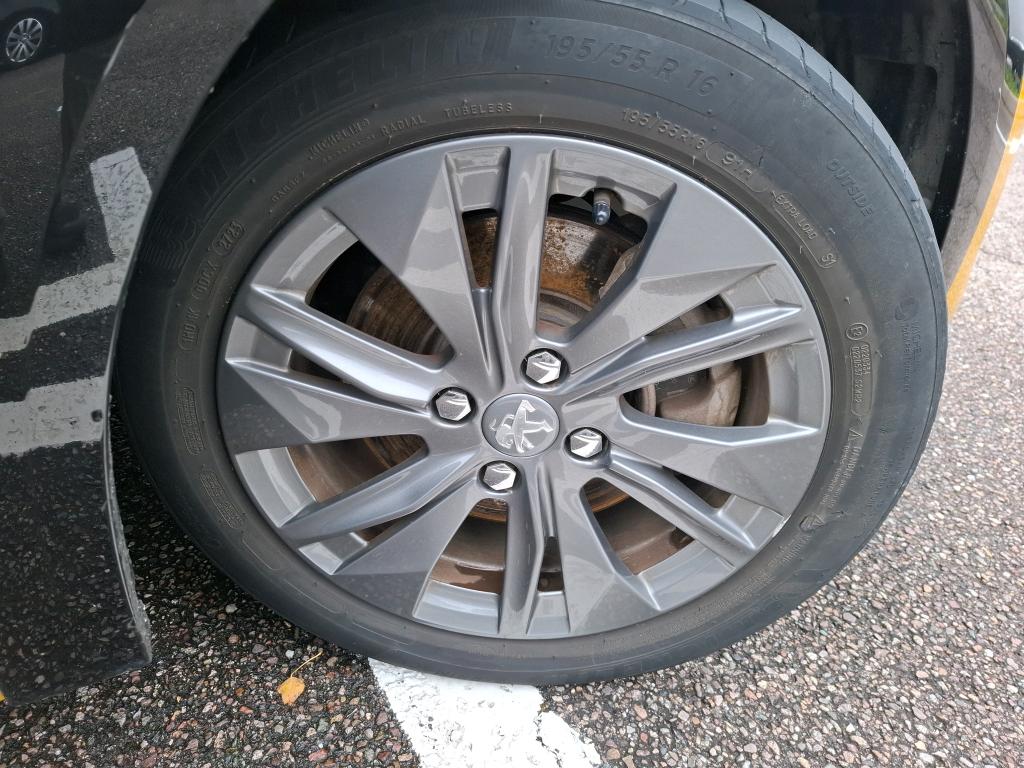 Peugeot 208 Electrique 50 kWh 136ch Style 2023