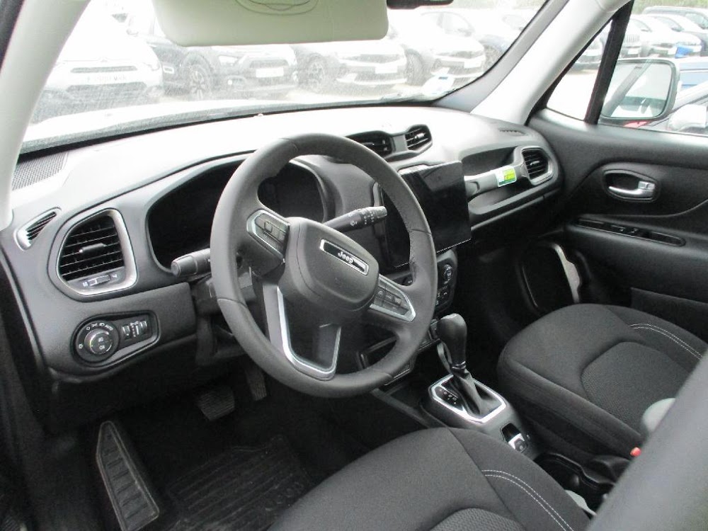 Foto Jeep Renegade Altitude 1.5 130cv e-Hybrid 8