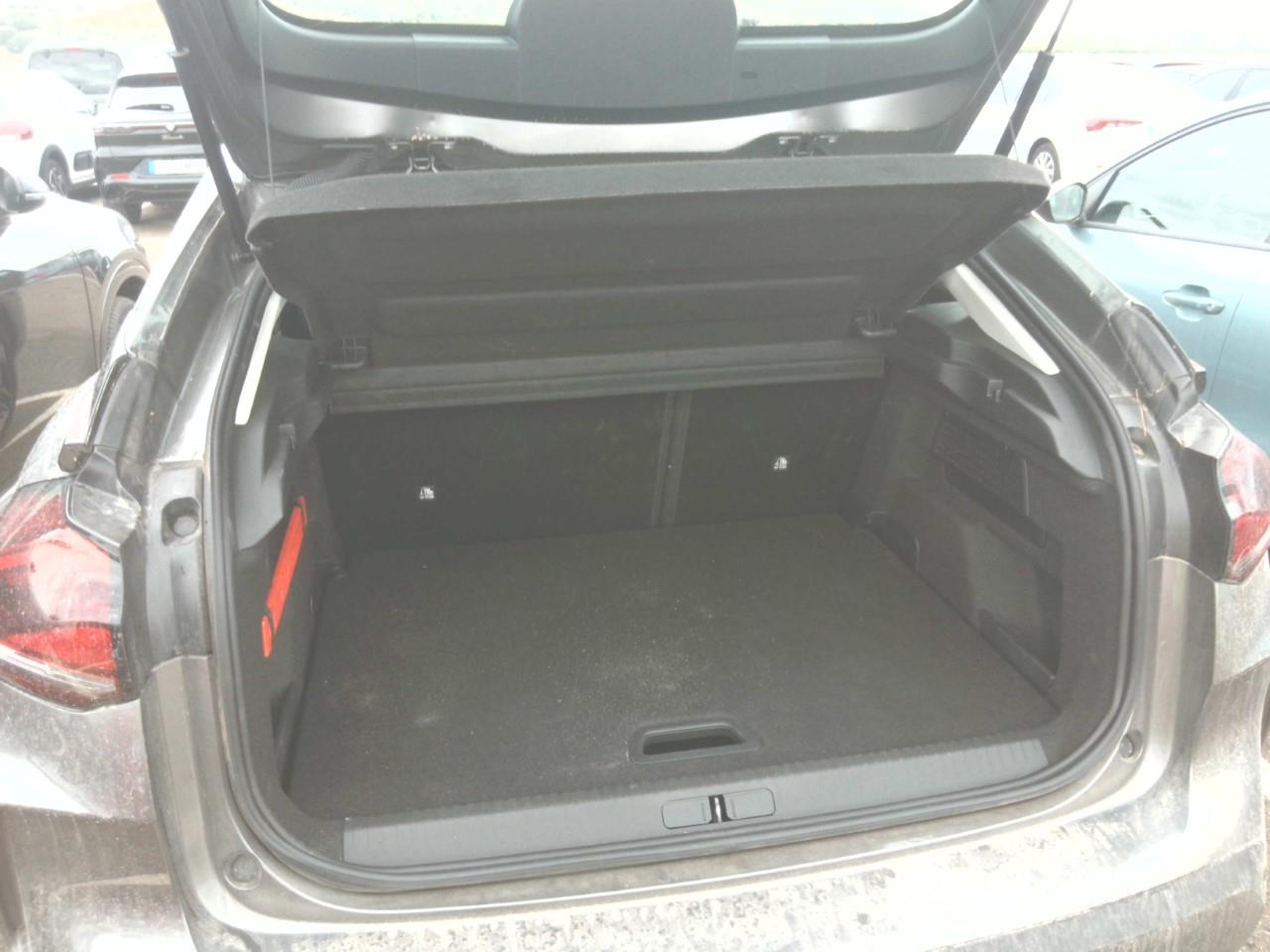 Foto Citroën C4 X 7