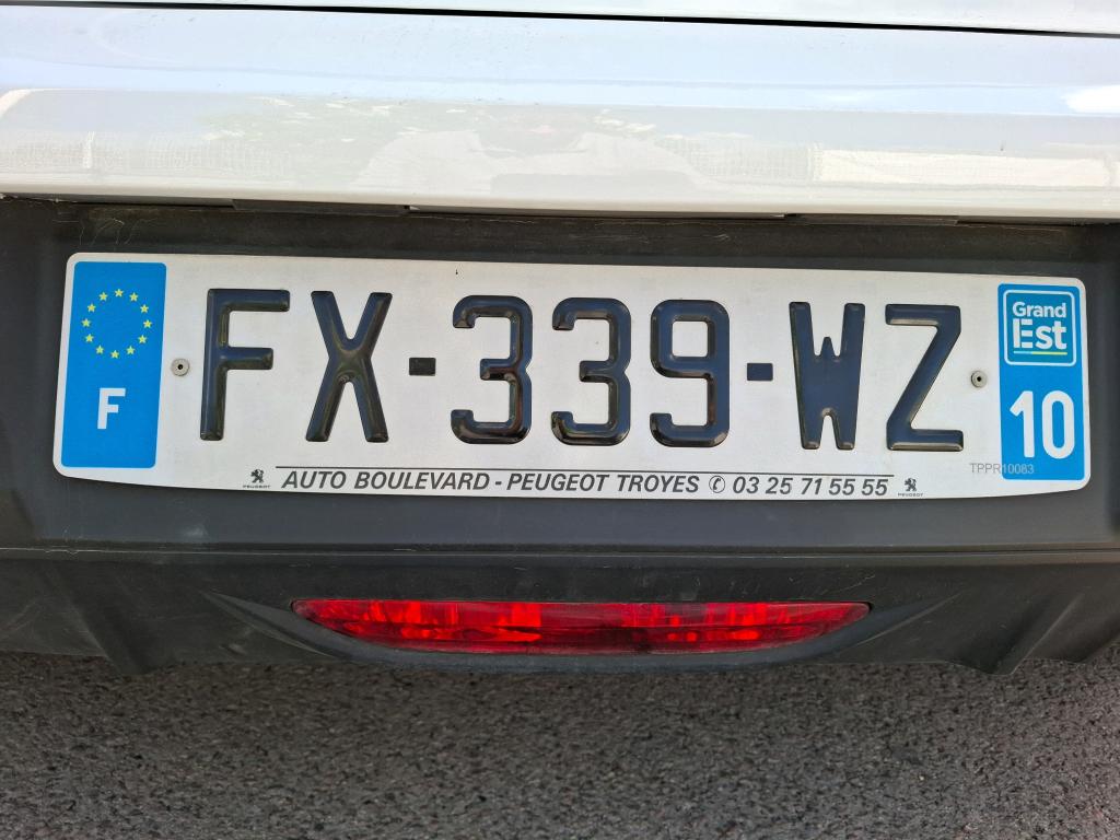 Peugeot 208 BLUEHDI 100 S&S BVM6 PREMIUM 2021
