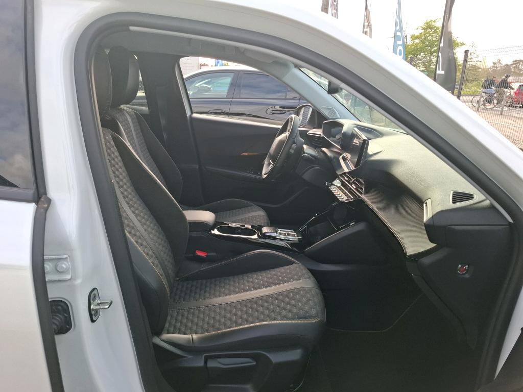 Peugeot 2008 Electrique 136 ch Roadtrip 2023