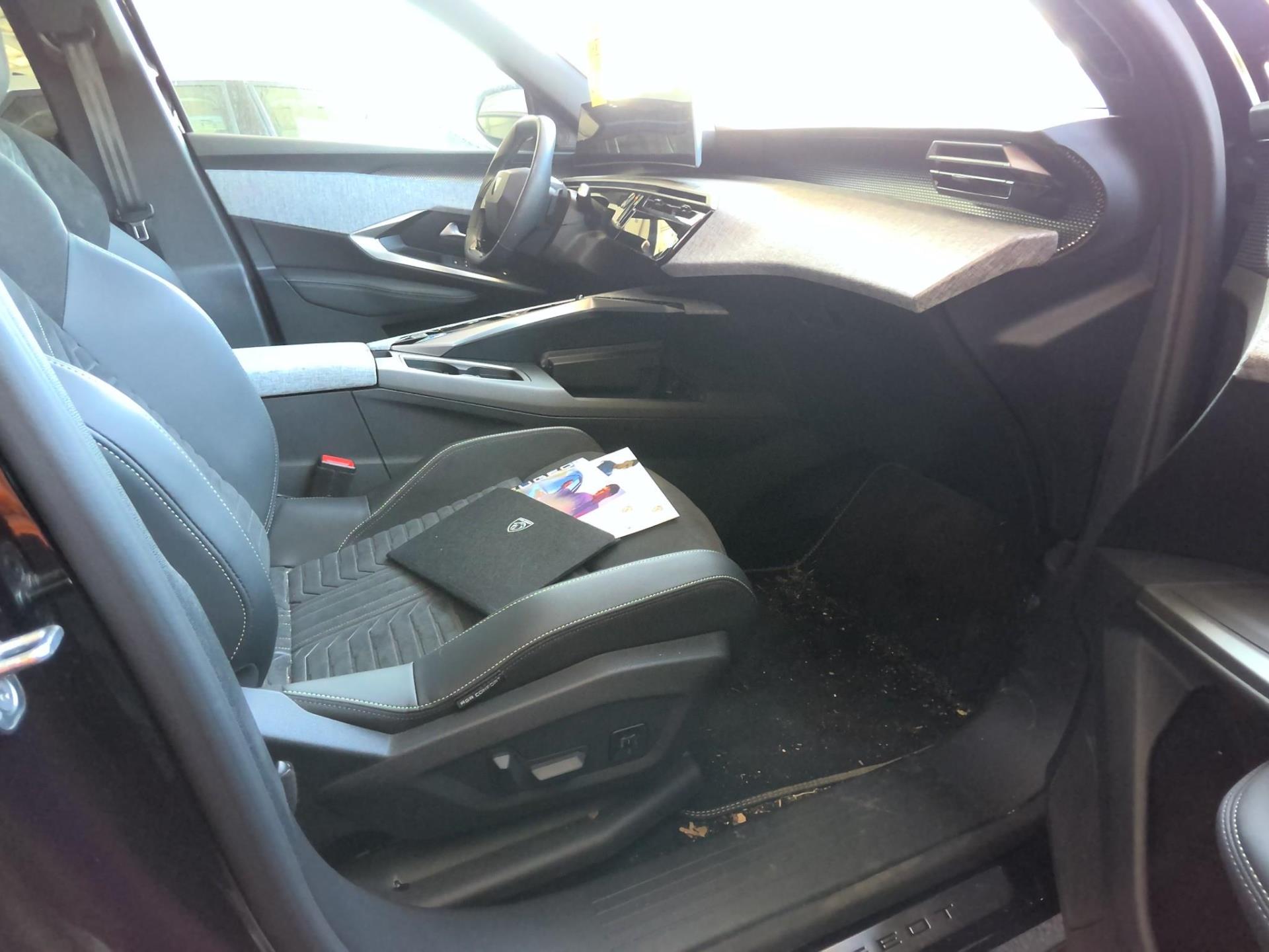 Peugeot 3008 Electrique 210 ch 73 kWh GT 2025