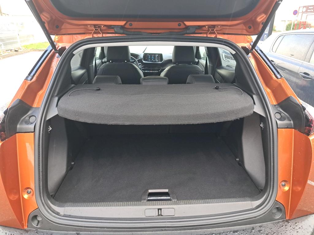 Peugeot 2008 PureTech 130 S&S EAT8 Allure Pack 2021