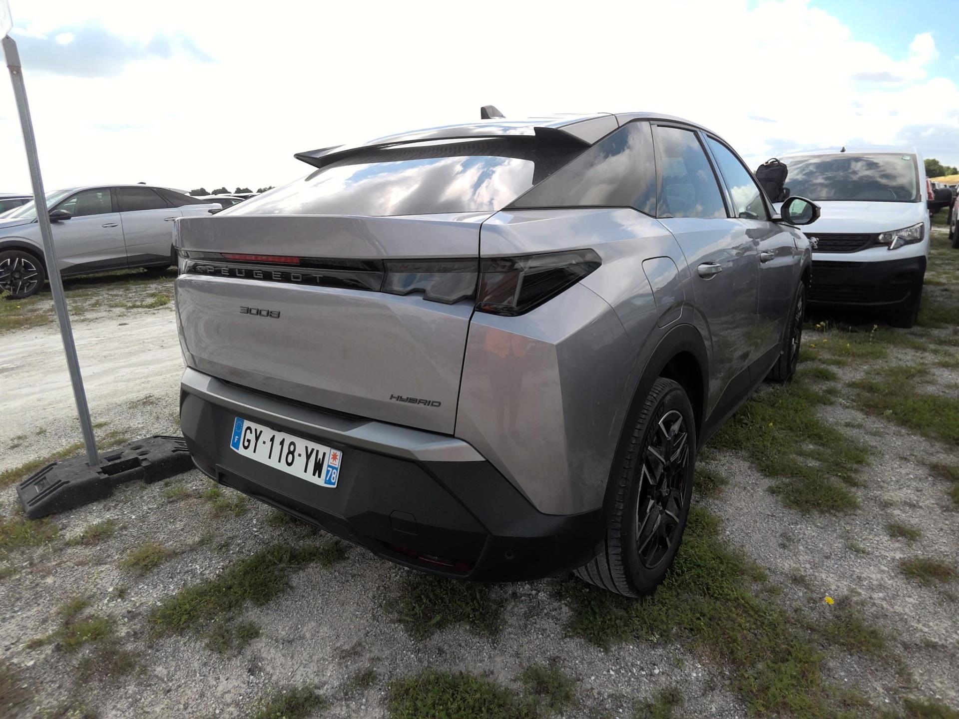 Peugeot 3008 Hybrid 136 e-DCS6 GT 2024