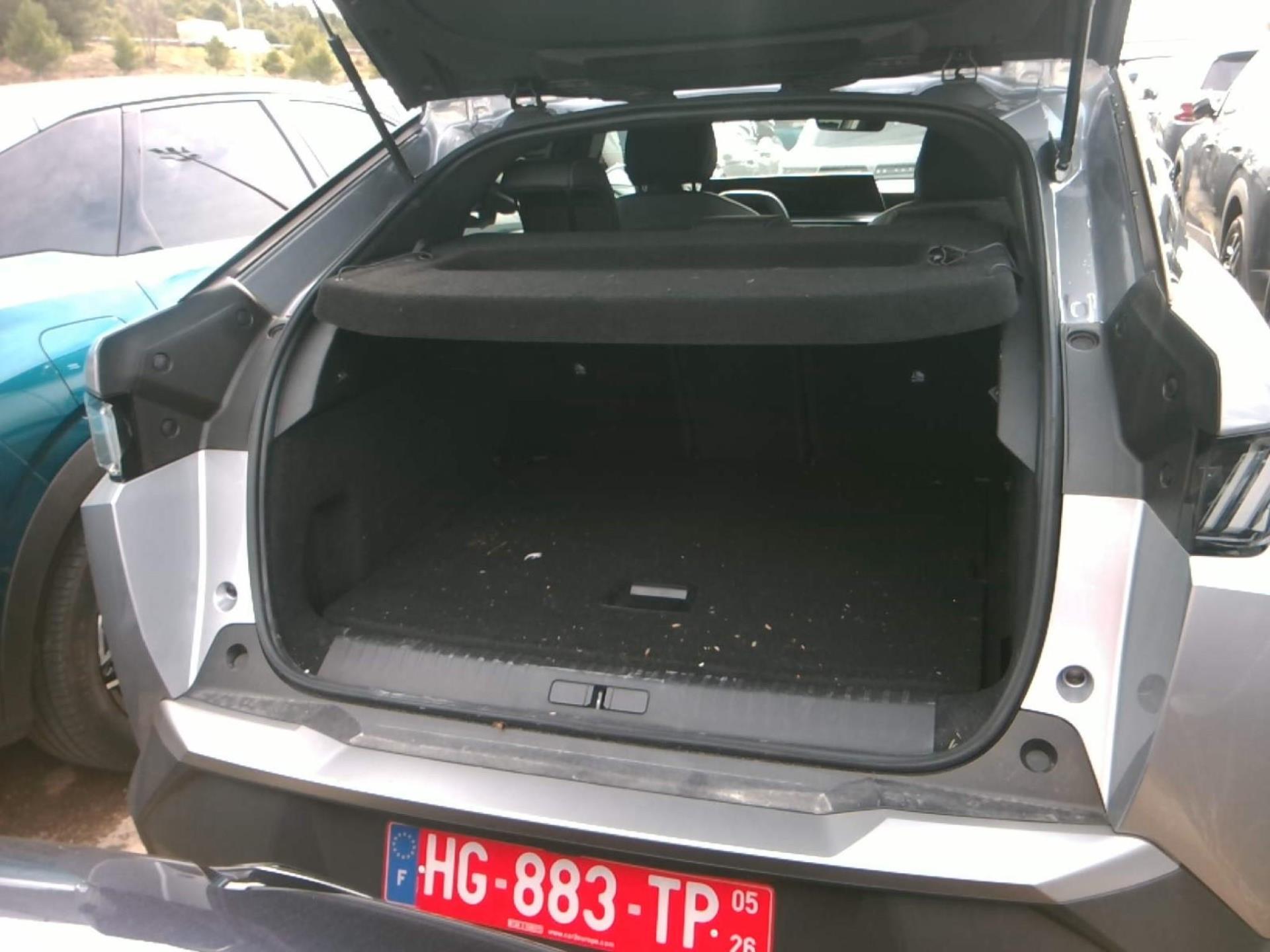Peugeot 3008 III 