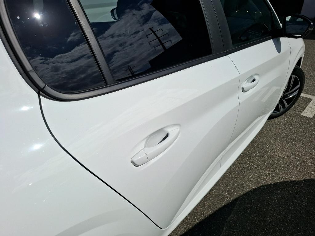 Peugeot 208 PureTech 100 S&S EAT8 Style 2023