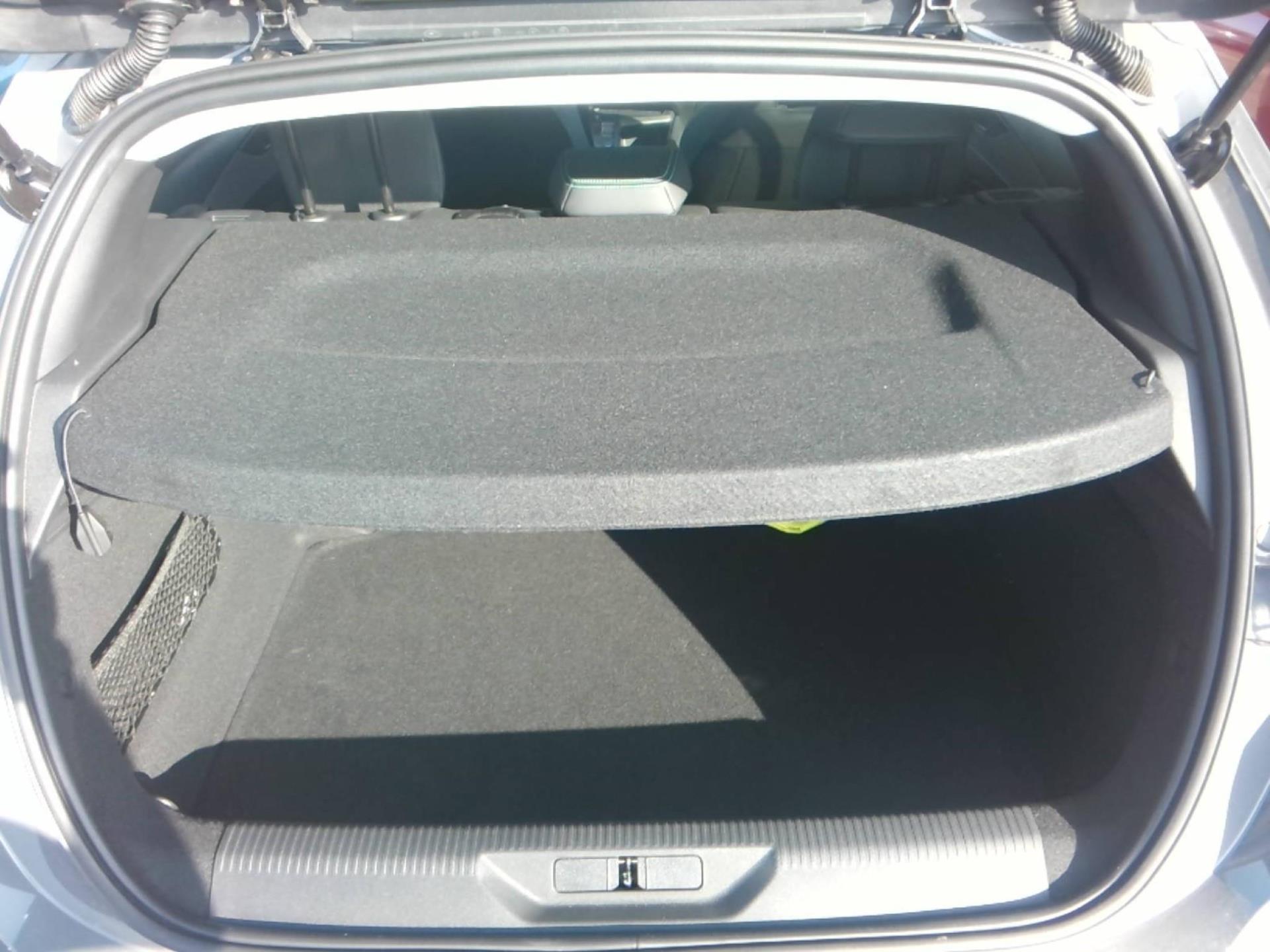 Peugeot 308 Hybrid 145 e-DCS6 Allure 2025