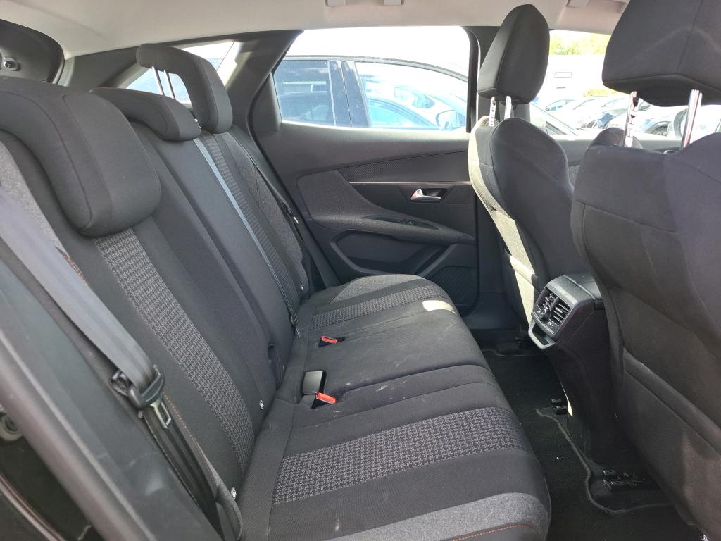 Peugeot 3008 BlueHDi 130ch S&S EAT8 Active Pack 2022