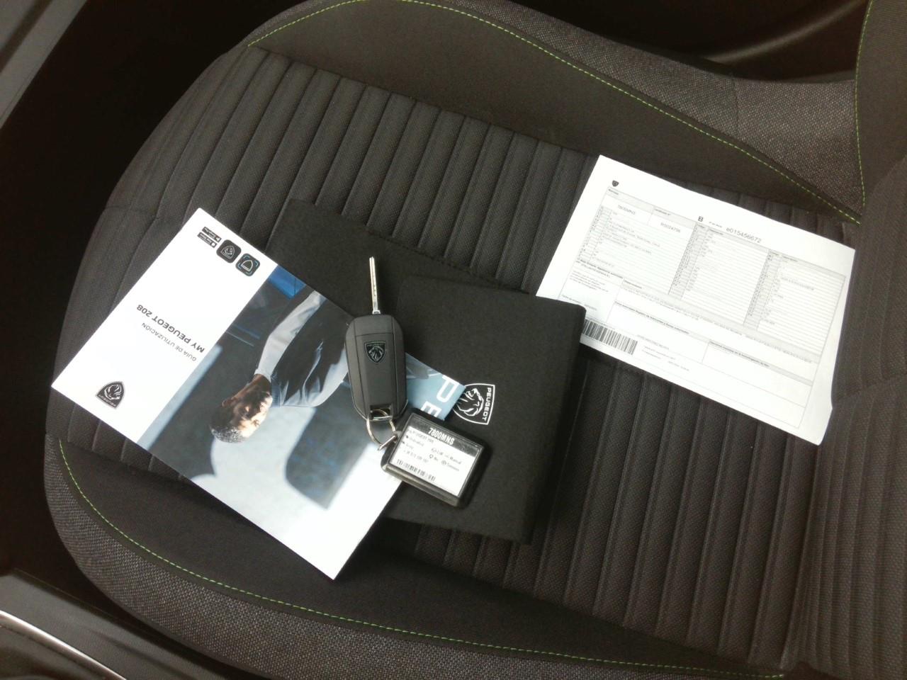 Foto Peugeot 308 8
