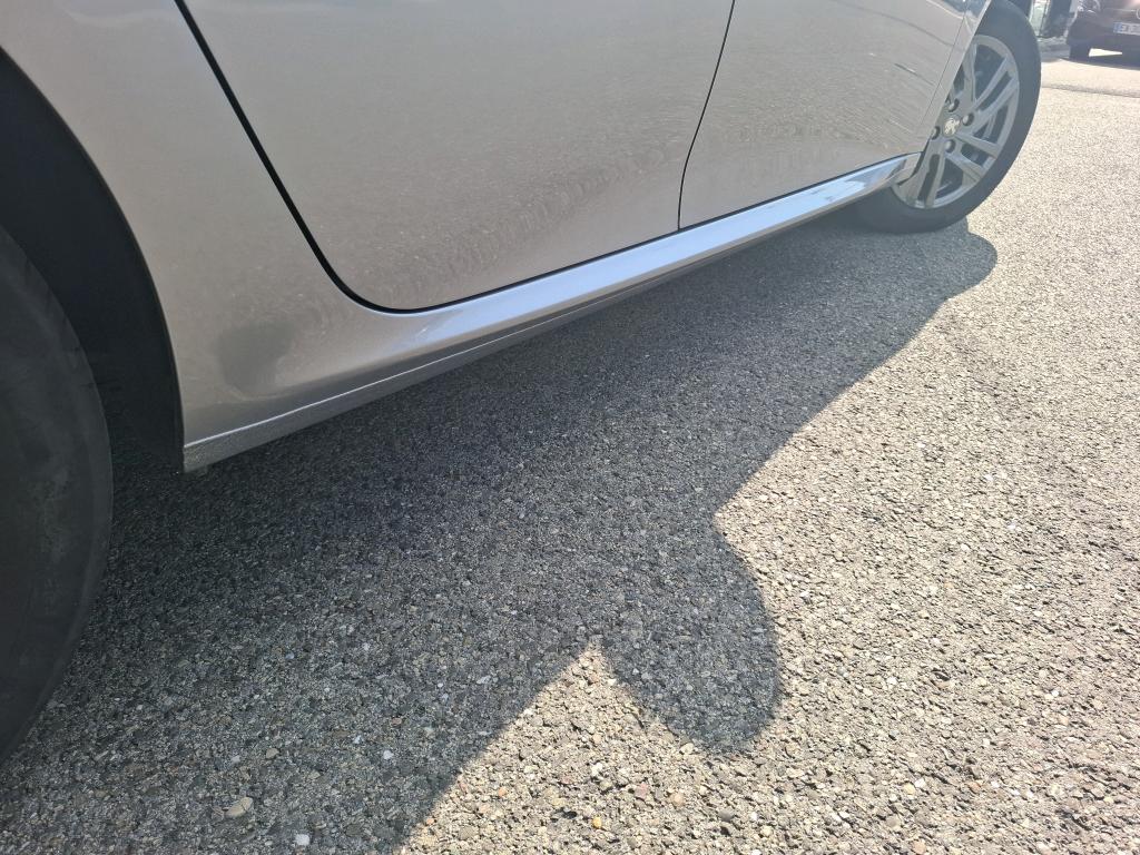 Peugeot 208 PureTech 100 S&S EAT8 Style 2022