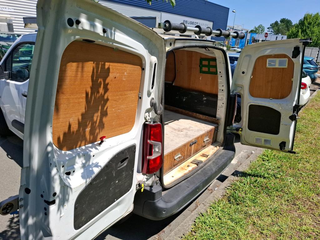 Peugeot PARTNER FOURGON STANDARD 1000 KG BLUEHDI 100 S&S BVM5 PREMIUM 2019