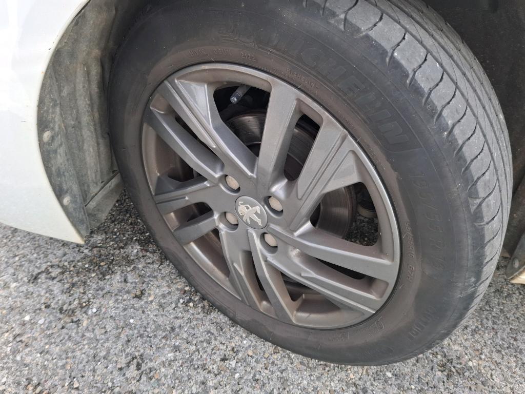 Peugeot 208 PureTech 75 S&S BVM5 Style 2022