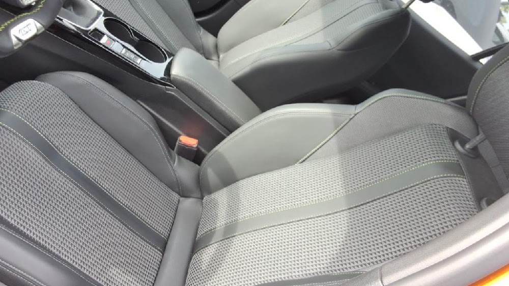 Foto Peugeot 2008 10