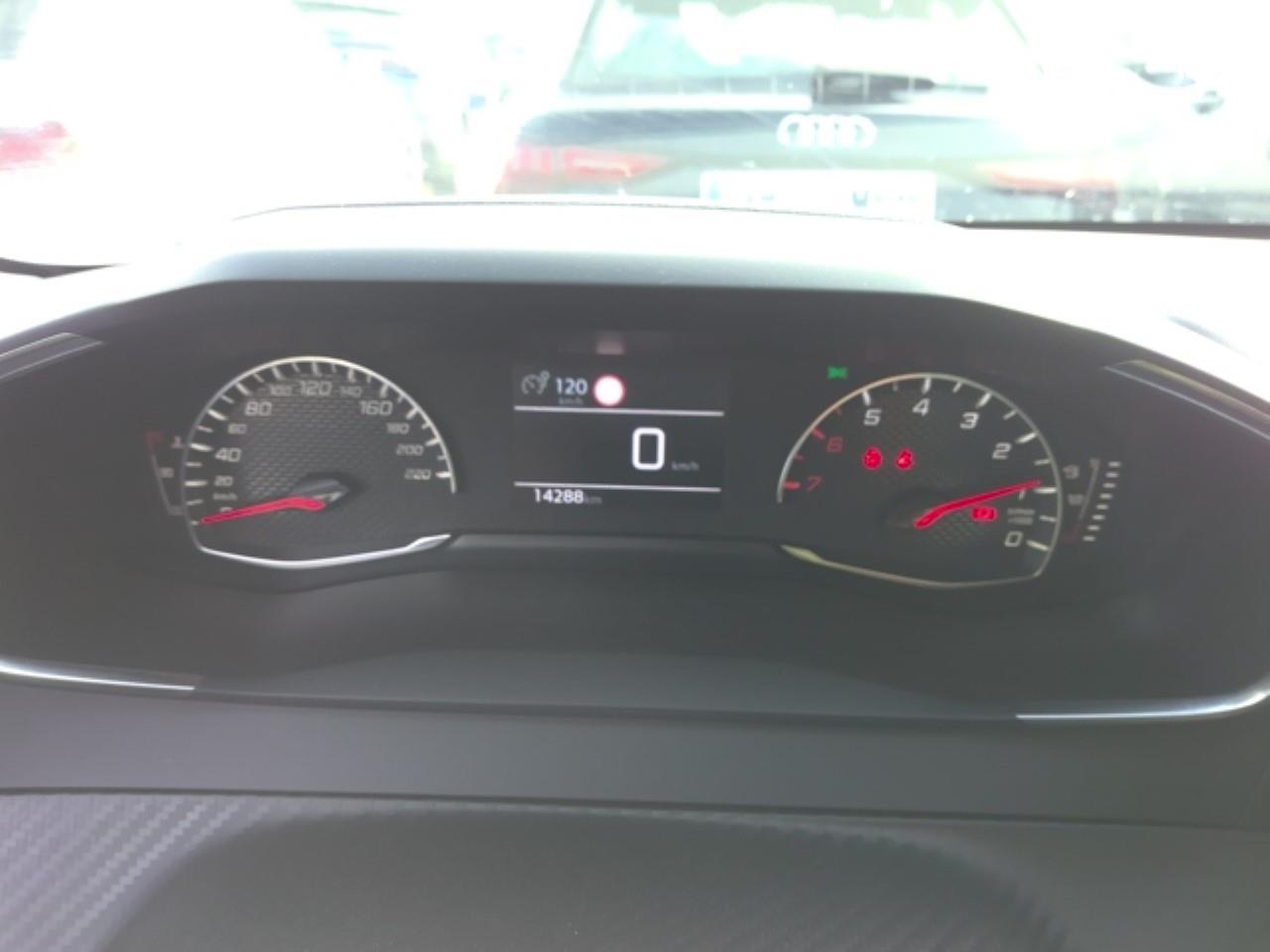 Foto Peugeot 308 5