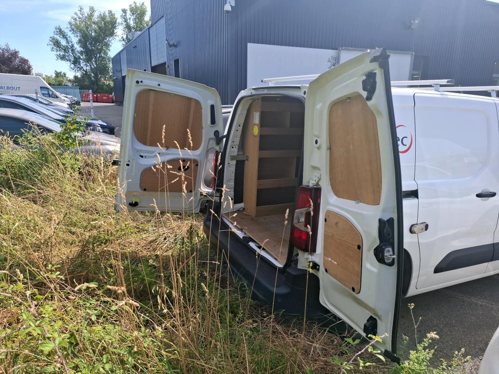Peugeot PARTNER FOURGON STANDARD 650 KG BLUEHDI 100 S&S BVM5 ASPHALT 2020