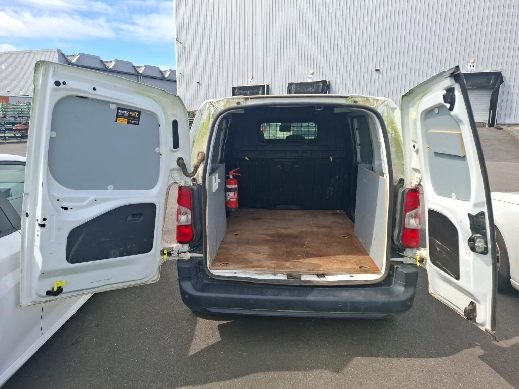 Peugeot PARTNER FOURGON STANDARD 650 KG BLUEHDI 100 S&S BVM5 PREMIUM 2021