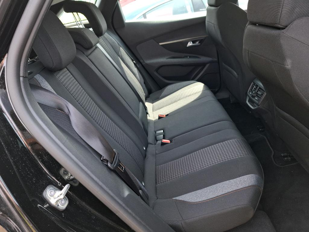 Peugeot 3008 BlueHDi 130ch S&S EAT8 Active Business 2021