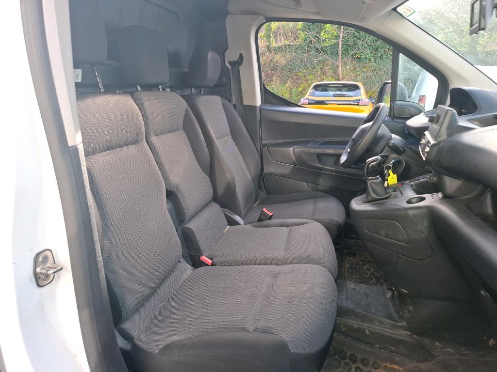 Peugeot PARTNER FOURGON STANDARD 650 KG BLUEHDI 100 S&S BVM5 PREMIUM 2020