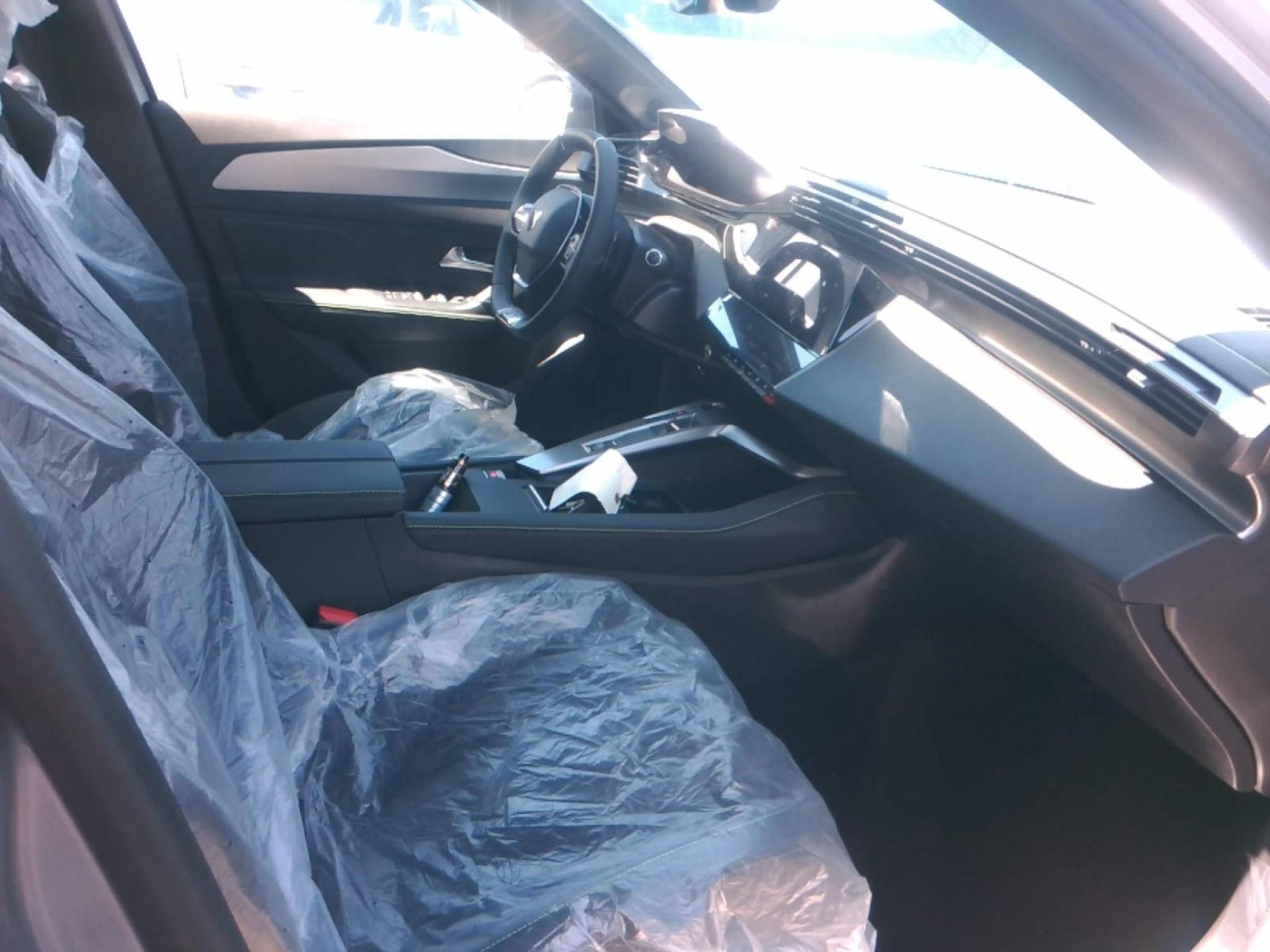 Peugeot 308 SW PHEV 180 e-EAT8 GT 2024