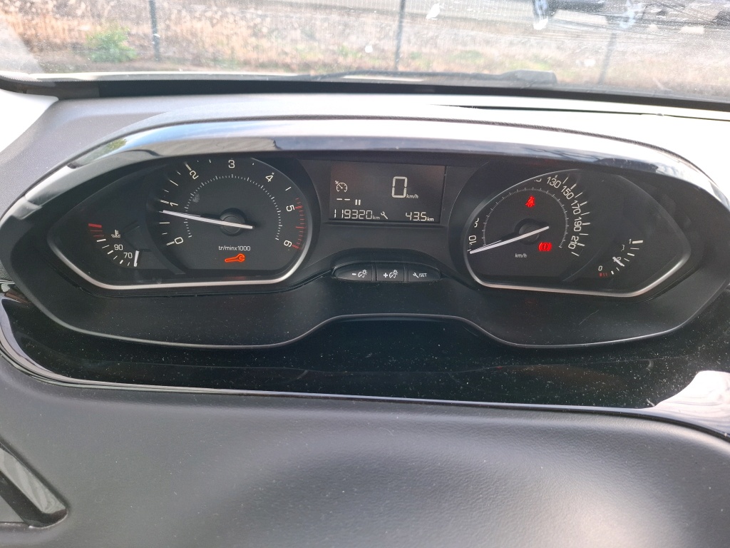 Peugeot 208 AFFAIRE BLUEHDI 100 S&S BVM5 PREMIUM PACK 2020