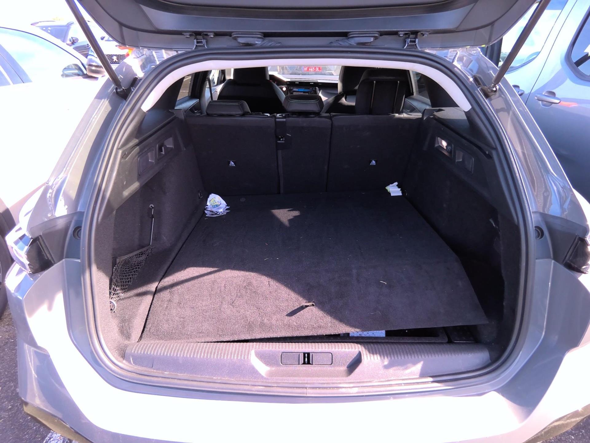 Peugeot 308 SW Hybrid 145 e-DCS6 Allure 2025