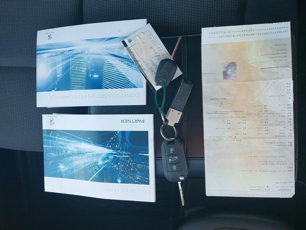 Peugeot PARTNER FOURGON STANDARD 650 KG BLUEHDI 100 S&S BVM5 PREMIUM 2019